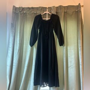 Long black long sleeve dress